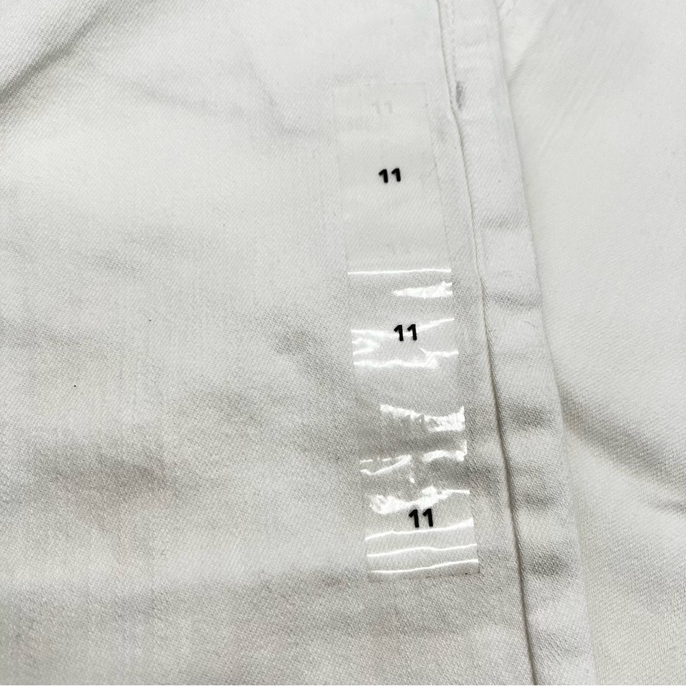 Evsie Girls White High Rise Jeans w/Lavender Stitching on Back Pocket-Size 11 - Picture 4 of 14
